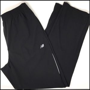 Men New Balance lightweight running pants NWOT